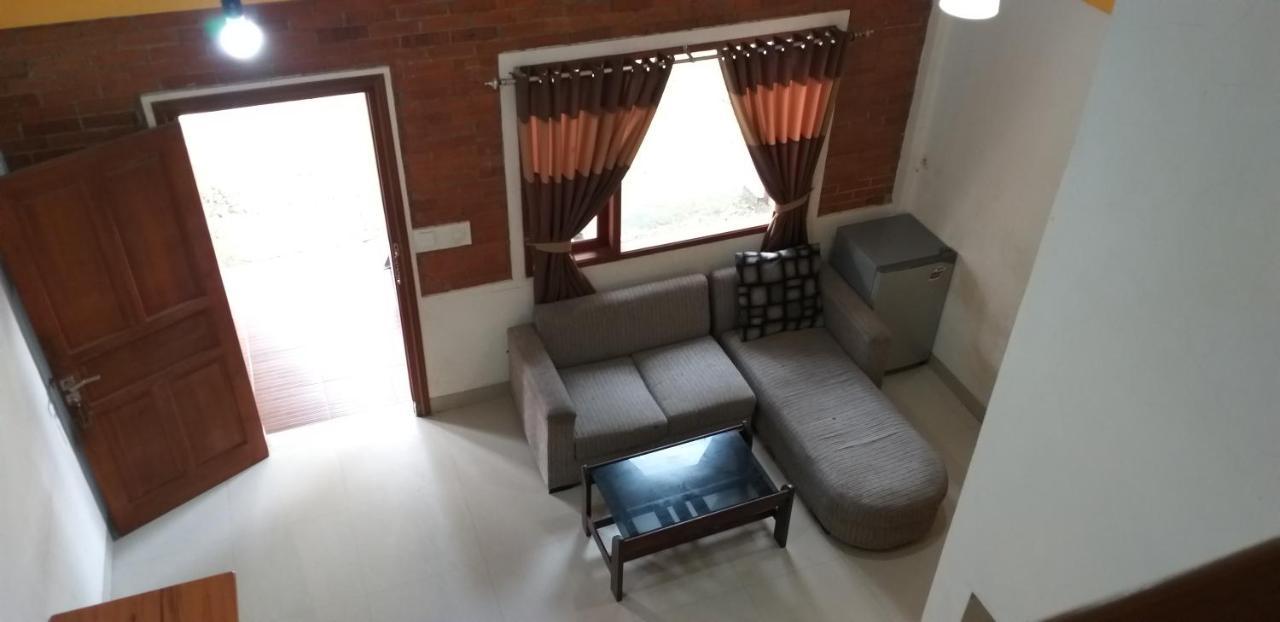 Intan Hotel Purwakarta Kültér fotó